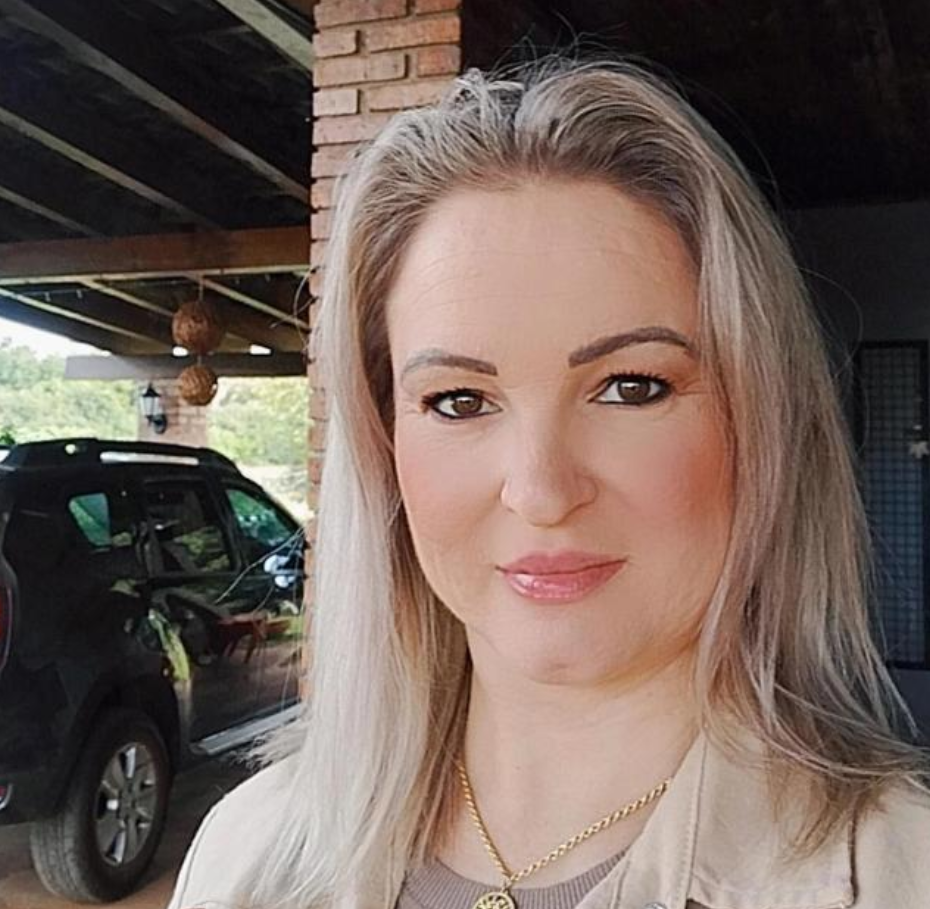 Jeneci Petrikic - Mariah's Festas e Embalagens